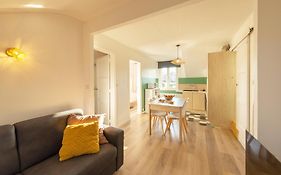 Appartement Moderne, Confortable et Bien Situé
